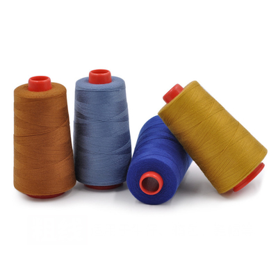 Giá nhà máy giá rẻ 5000Yards 100% Spun Polyester Cụm 40/2 3000 Yards trong kho