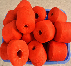 Chất lượng cao 40/2, 60/2 Màu sắc 100% Polyester Ring Spun Yarn cho sợi may