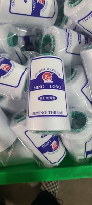 Thương hiệu 40/2 Polyester Spun Lưới may cho Máy may tốc độ cao 5000Y/Cone