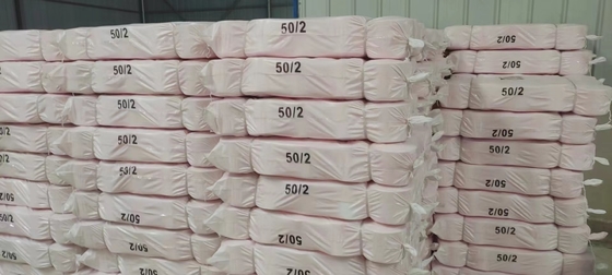 20/2 40/2 Nhẫn sáng Spun Polyester Yarn trên nhựa / giấy nón với 100%